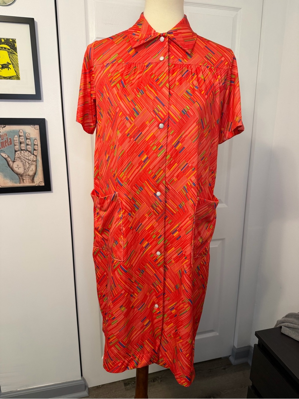 Vintage Red Geometric Snap Front House dress